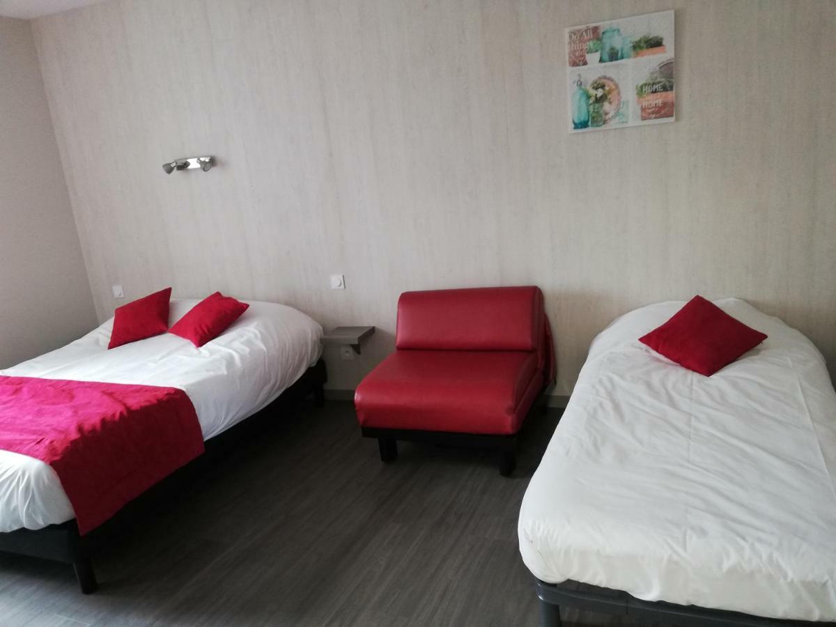 Hotel-Restaurant Les Colonnades Saint-Fulgent المظهر الخارجي الصورة